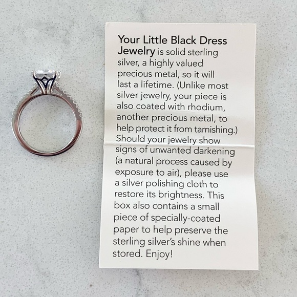 Swarovski Touchstone Crystal Emerald Cut Ring - Picture 7 of 8